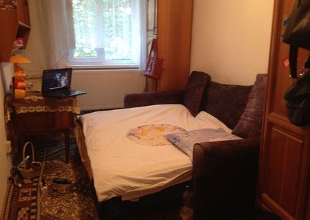 Caut doua colege de apartament Caut doua colege de apartament