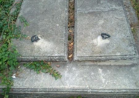 Cavou cu 3 cripte - Cimitir Ghencea Civil