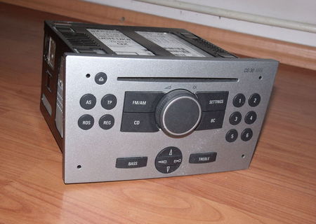 CD player pt Opel Astra