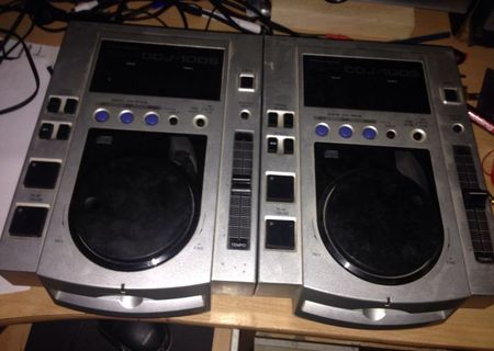 Cd playere Pioneer cdj100