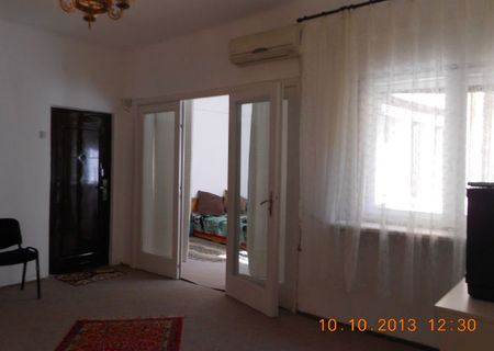 Centru,vand apartament 2 camere