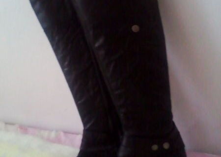 Cizme negre