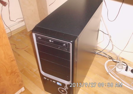 Clculator pentium 4(baza+monitor+tastatura)