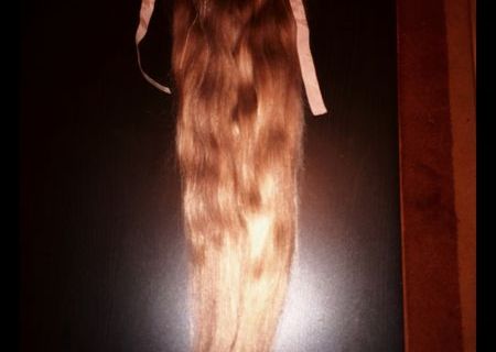 Coada din par natural saten deschis Coada din par natural saten deschis