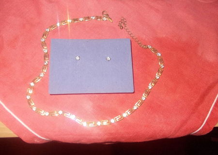 Colier cu cercei Avon
