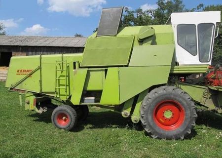 Combina Claas Mercator 75 cu 3 mese Combina Claas Mercator 75 cu 3 mese