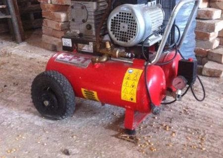 compresor aer profesional cu pompa de tencuit