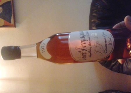 Coniac si whiskey