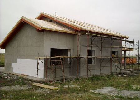 CONSTRUCTII CASE ,FINISAJE,RENOVARI,PLACARI IZOLATII