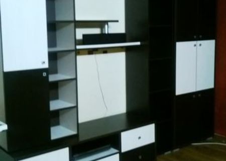 Corp biblioteca- in stare foarte buna!