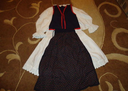 costum popular codrenesc