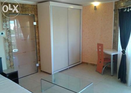 Cringasi Giulesti sala Rapid
