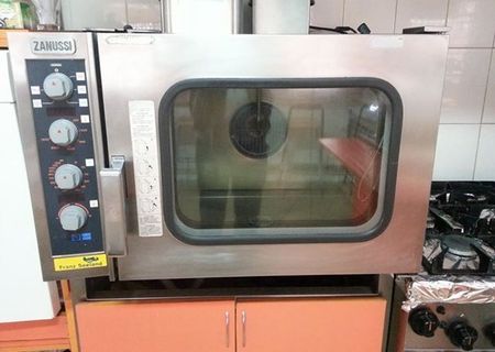 cuptor profesional zanussi cu convectie ( 380 v )