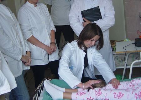 Cursuri cu angajare: Cosmeticiana; Th. Maseur Cursuri cu angajare: Cosmeticiana; Th. Maseur