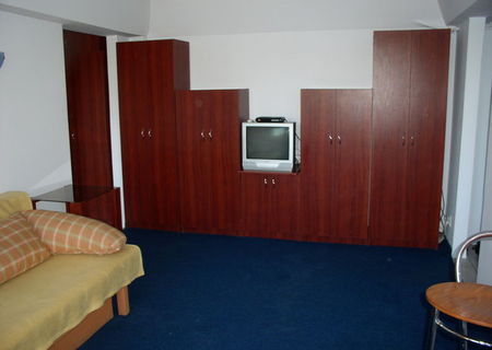 DE INCHIRIAT AP 2 CAMERE FLOREASCA - BACH