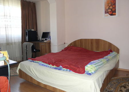 De inchiriat apartament 2 camere in Oradea,zona Rogerius