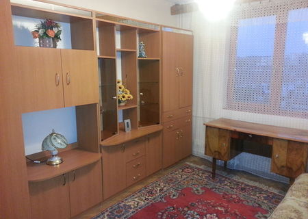 De inchiriat apartament 4 camere De inchiriat apartament 4 camere