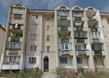 De vanzare apartament 2 camere Sighisoara