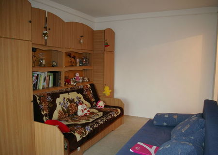 De vanzare apartament cu 1 camera la 5 minute de Complexul Studentesc De vanzare apartament cu 1 camera la 5 minute de Complexul Studentesc