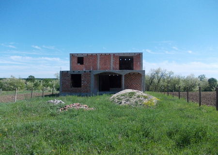 De vanzare casa