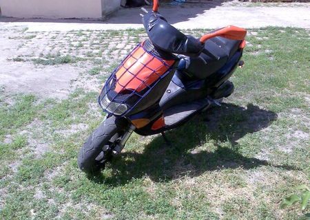 de vanzare scuter aprilia sr2  din 2000  merita vazut in timisoara
