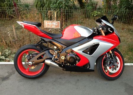 De vanzare ! Suzuki GSX-R 1000. 2008 . Stare foarte buna !