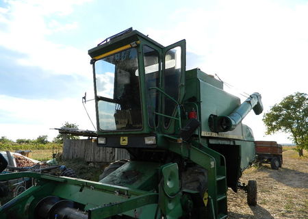 de vinzare combina JOHN DEERE 955