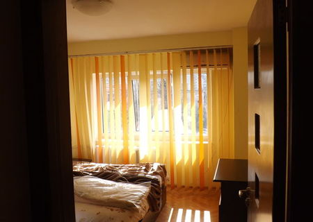 Decebal - stradal, 3 camere