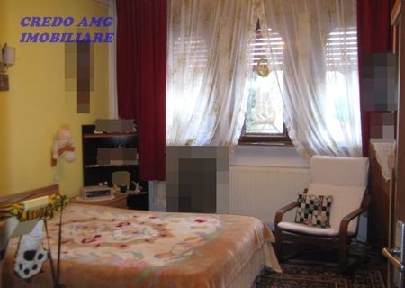 Decebal - Vanzare apartament vila 4 camere