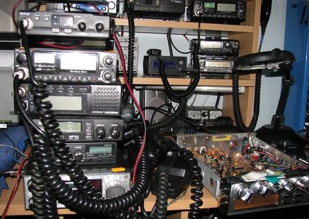 DEPANARI  MONTAJ  STATII  RADIO  ANTENE MICROFOANE