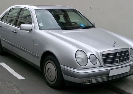 dezmembrez mercedes e-class din 1997