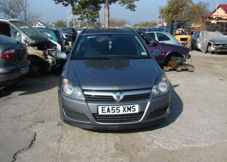 Dezmembrez Opel Astra H din anul 2005