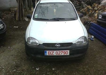 dezmembrez opel corsa b