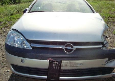 Dezmembrez Opel Corsa C