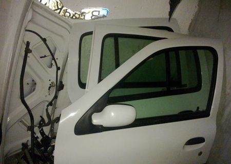 Dezmembrez renault clio 2005