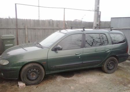 dezmembrez renault megane an 2002