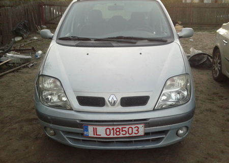 dezmembrez renault scenic 1.9 dci an 2002