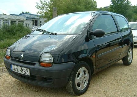 dezmembrez renault twingo