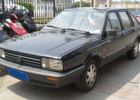 dezmembrez vw pasat santana