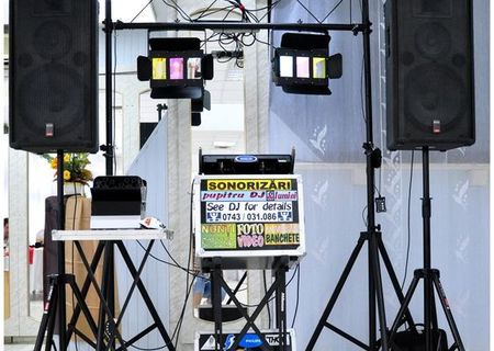 DJ nunți, cumătrii, aniversări, recepții, karaoke / filmări HD și fotografii DJ nunți, cumătrii, aniversări, recepții, karaoke / filmări HD și fotografii