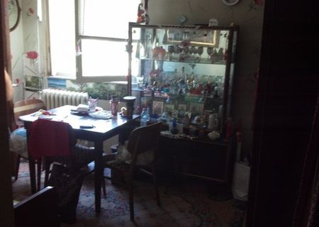 DRUMUL TABEREI,  foarte aproape de Afi Cotroceni, etaj 5, zona linistita, mobilata clasic. Pret negociabil