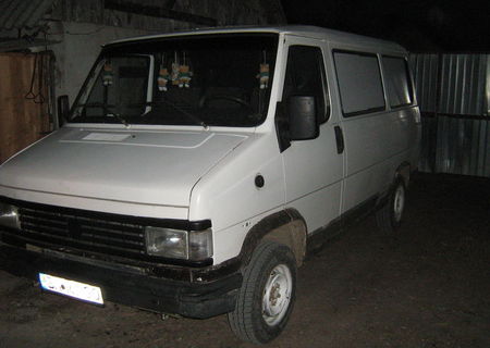duba       PEUGEOT J5