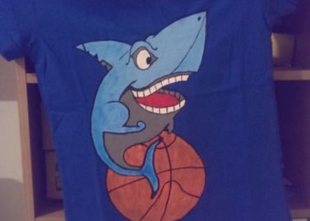 Efectuez desene pe pereti in culori acrilice