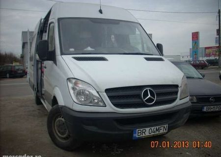 EFECTUEZ TRANSPORT MARFA DUBA PANA AN 3,5T EFECTUEZ TRANSPORT MARFA DUBA PANA AN 3,5T