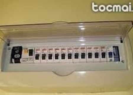 Electrician calificat execut instalatii electrice