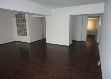 Exclusiv! Comision cumparator 0%! Apartament 4 camere, modificat in 3