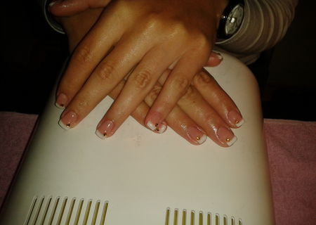 Extensii unghii gel Iasi