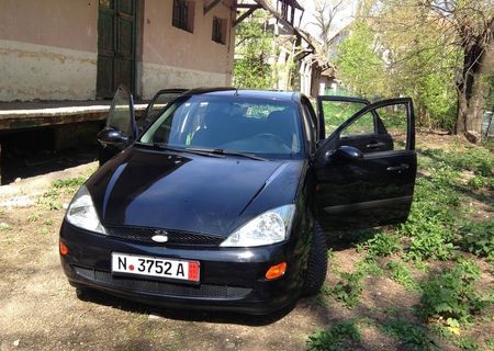 Ford Focus 1.8 16V taxa mica Model 2002 Ford Focus 1.8 16V taxa mica Model 2002