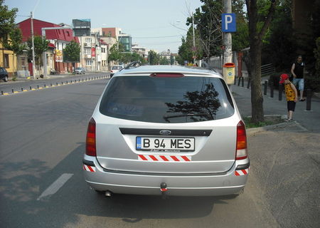 ford focus 2004