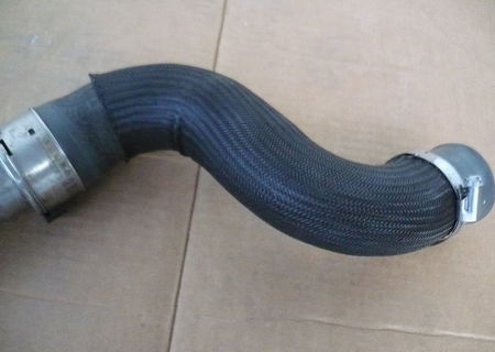 Furtun supraalimentare aer / racord flexibil turbo Renault Megane 3 , Scenic 3 , Fluence 1.5 dCi , Euro 5